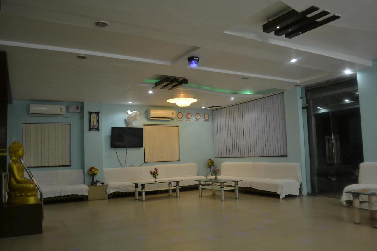 Hotel Om International Bodh Gaya Exterior photo